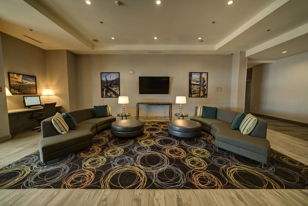 Candlewood Suites West Edmonton - Mall Area By Ihg Exteriér fotografie