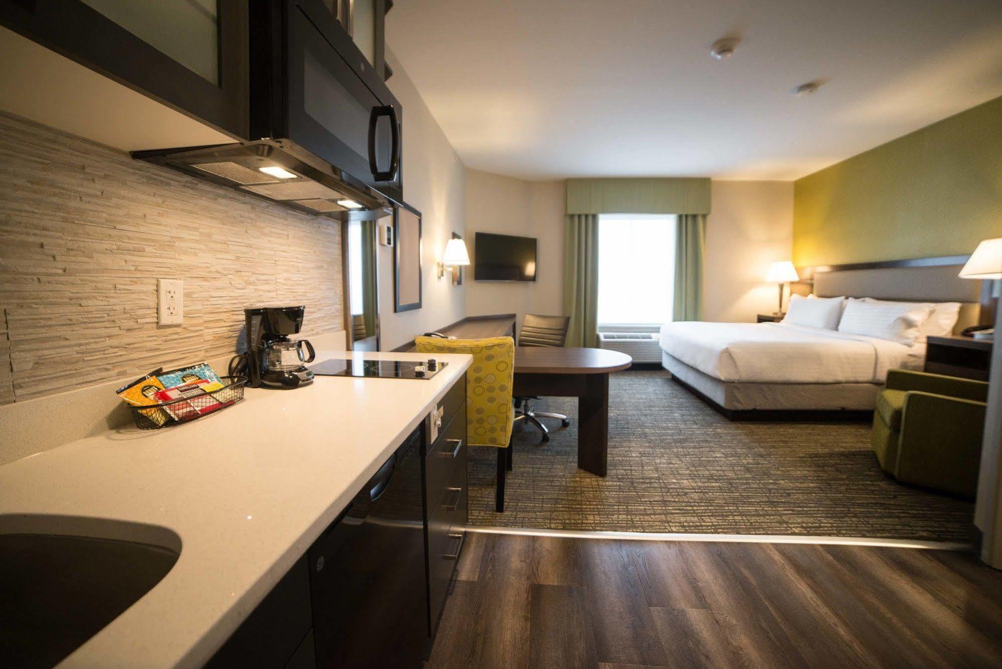 Candlewood Suites West Edmonton - Mall Area By Ihg Exteriér fotografie
